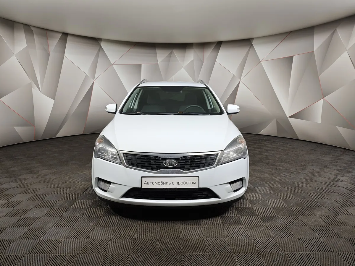 Kia Ceed 1.6 AT (122 л.с.) Luxe Белый в АВИЛОН. Слайд №7