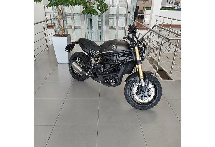 АВИЛОН - Benelli Leoncino 800 754 см³ (76 л.с.) (76) 754 Коричневый - slide 0