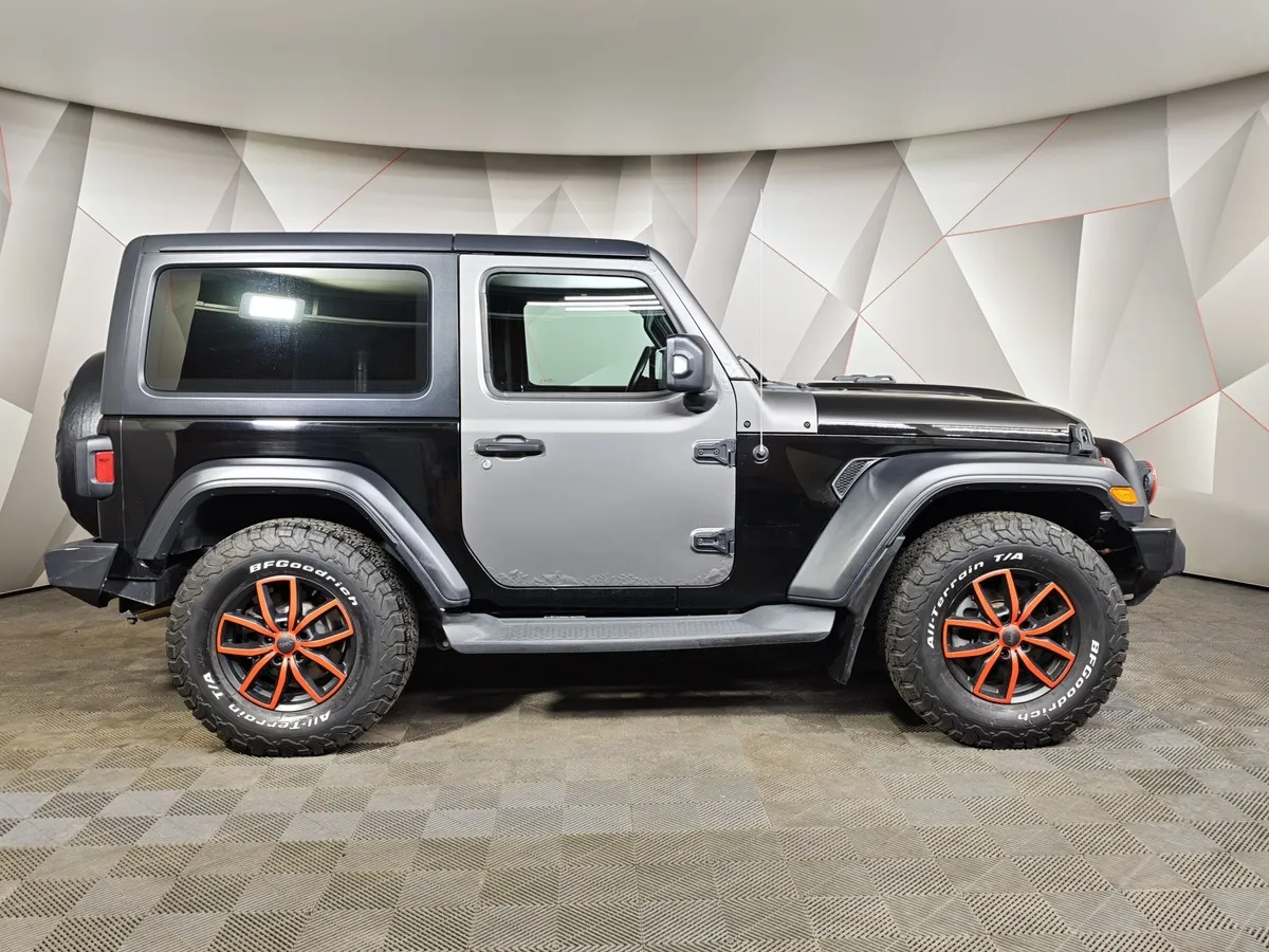 Jeep Wrangler 2.0 AT AWD (272 л.с.) Sport Черный в АВИЛОН. Слайд №6