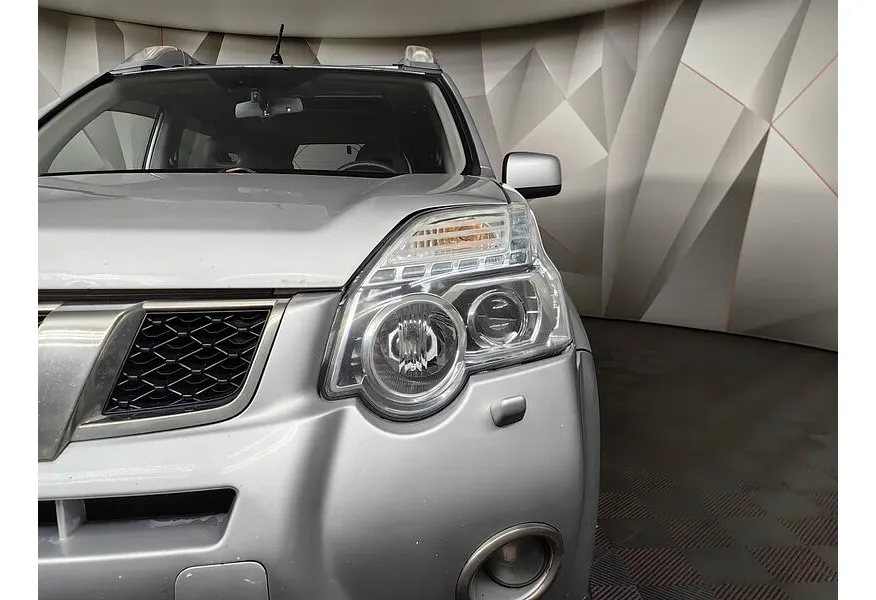 Nissan X-Trail 2.5 CVT AWD (171 л.с.) LE Top Серебристый в АВИЛОН. Слайд №16