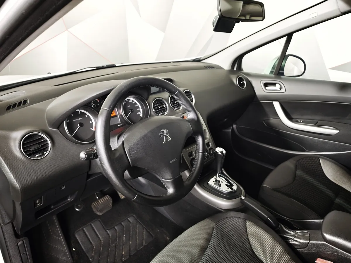 Peugeot 308 1.6 VTi AT (120 л.с.) Белый в АВИЛОН. Слайд №19