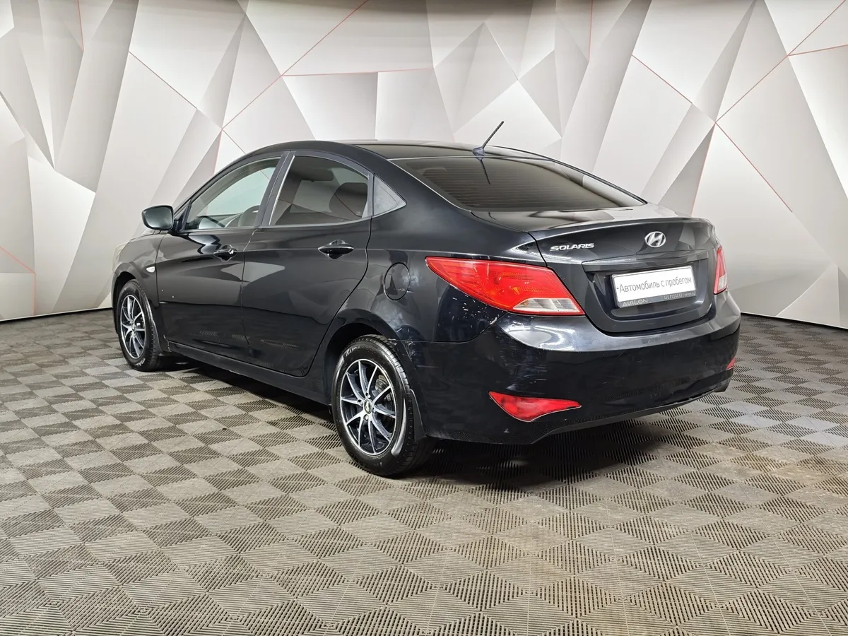 Hyundai Solaris 1.6 AT (123 л.с.) Classic Черный в АВИЛОН. Слайд №4
