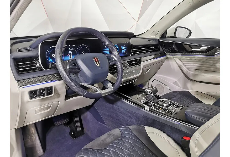 Hongqi HS5 2.0 AT 4WD (224 л.с.) Deluxe Белый в АВИЛОН. Слайд №17