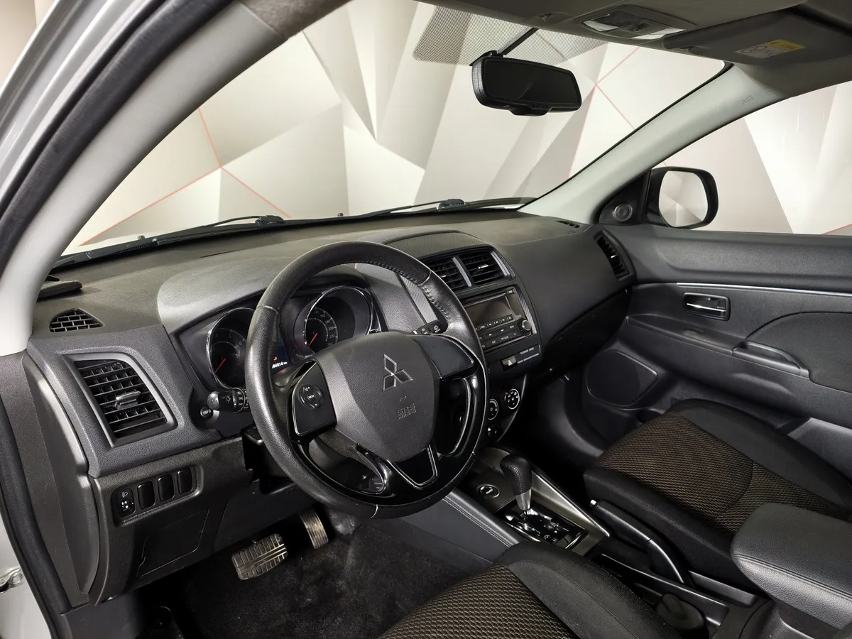 Mitsubishi ASX 2.0 CVT 4WD (150 л.с.) Серебристый в АВИЛОН. Слайд №18