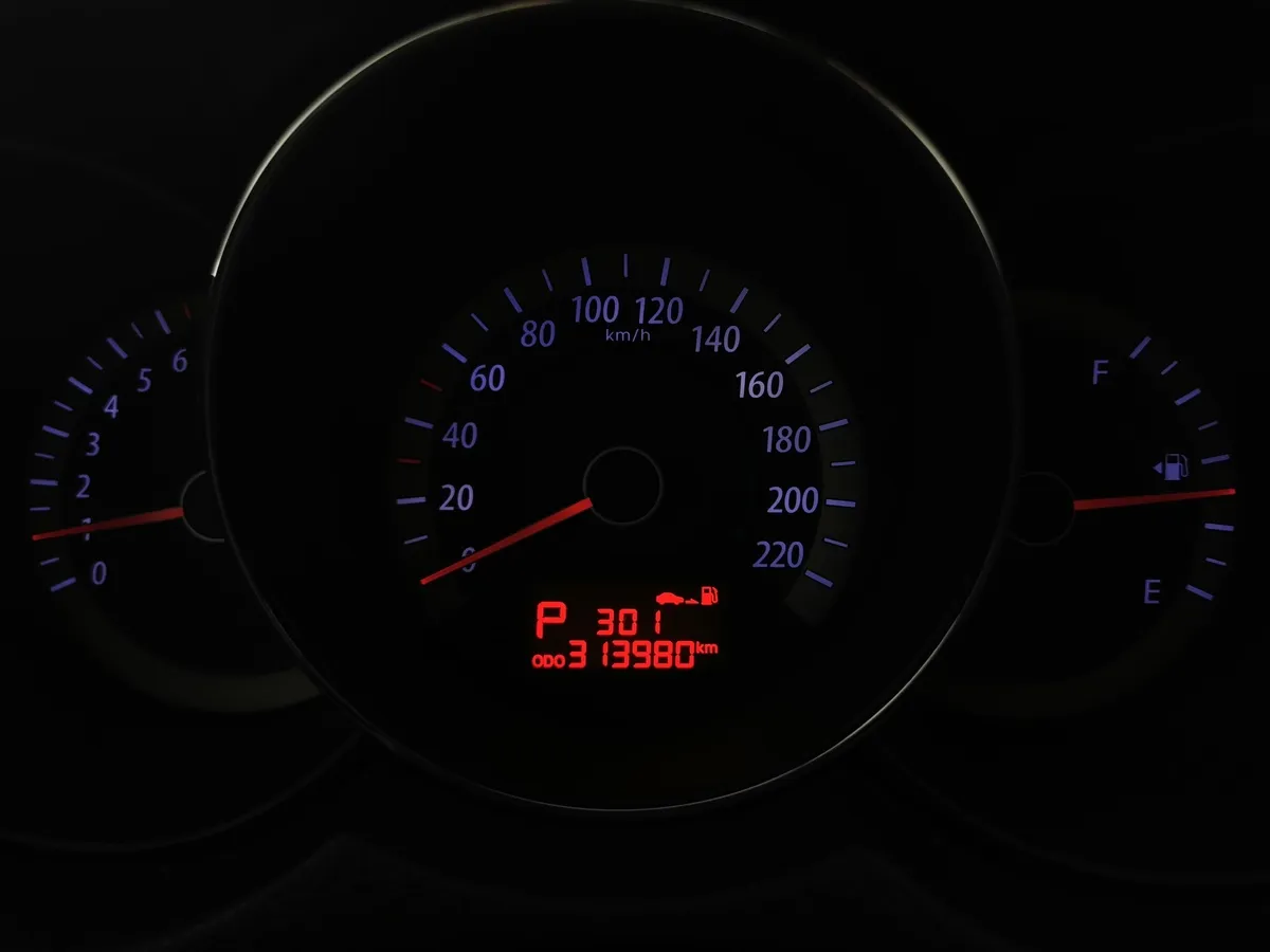 Kia Cerato 1.6 AT (126 л.с.) Серебристый в АВИЛОН. Слайд №15