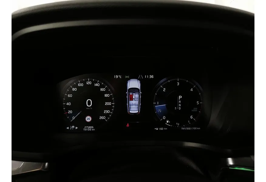 Volvo V60 Cross Country 2.0 D4 AT (190 л.с.) Momentum Белый в АВИЛОН. Слайд №18