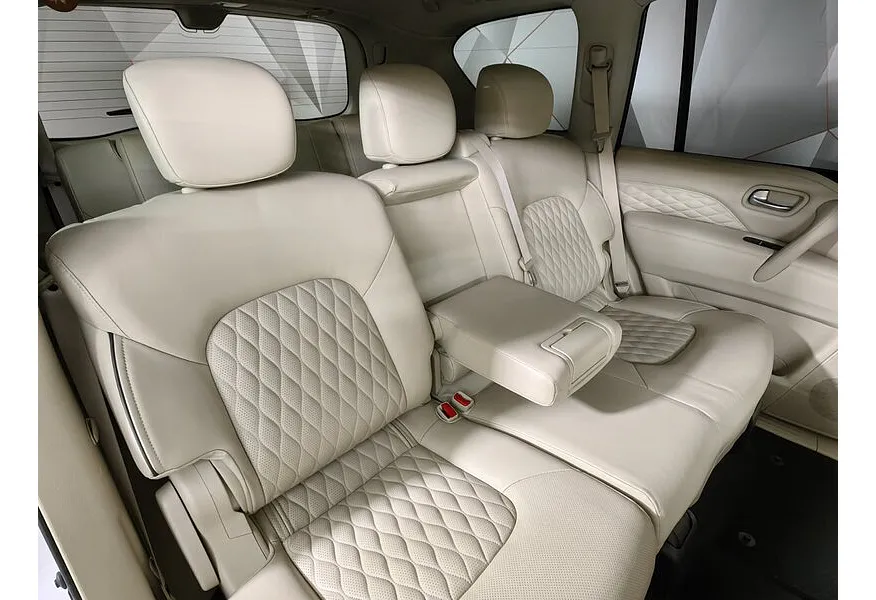 Infiniti QX80 5.6 АТ AWD (405 л.с.) Белый в АВИЛОН. Слайд №17