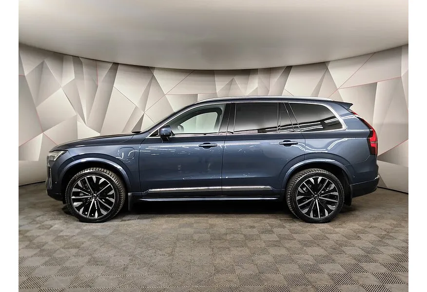 Volvo XC90 2.0 T8 plug-inhybrid AT AWD (7 мест) (455 л.с.) Ultra Bright Синий в АВИЛОН. Слайд №5