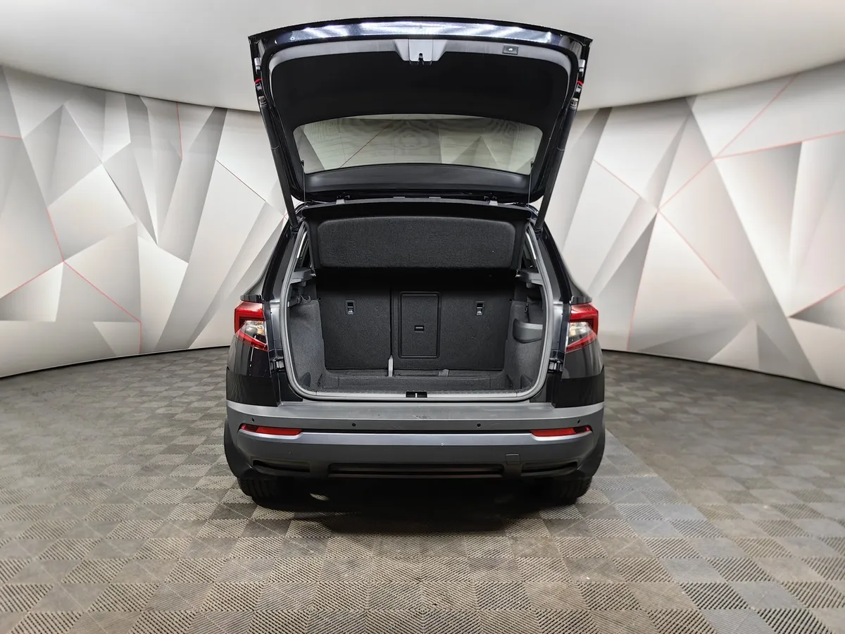 Skoda Karoq 1.4 AT FWD (150 л.с.) Ambition Черный в АВИЛОН. Слайд №12