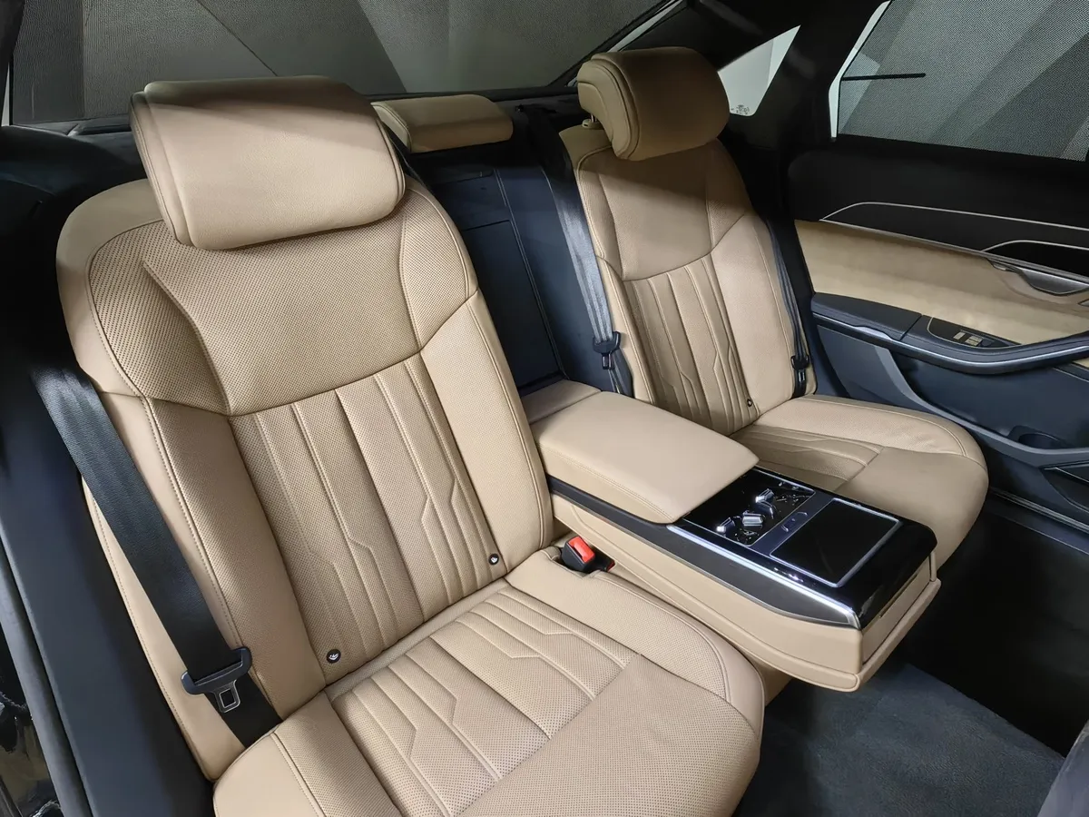 Audi A8 3.0 TDI L tiptronic quattro (250 л.с.) Черный в АВИЛОН. Слайд №16
