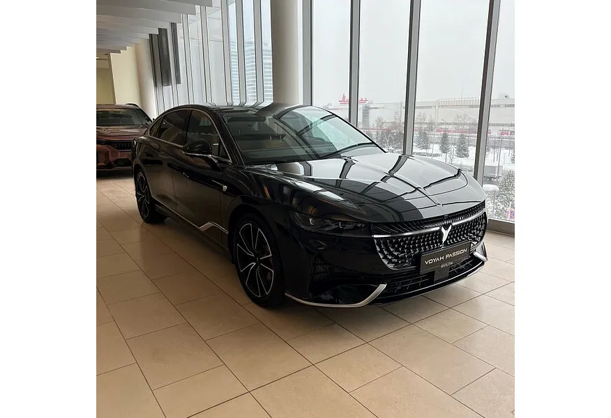 Voyah Passion 1.5 AT AWD (530 л.с.) Executive Черный в АВИЛОН. Слайд №2