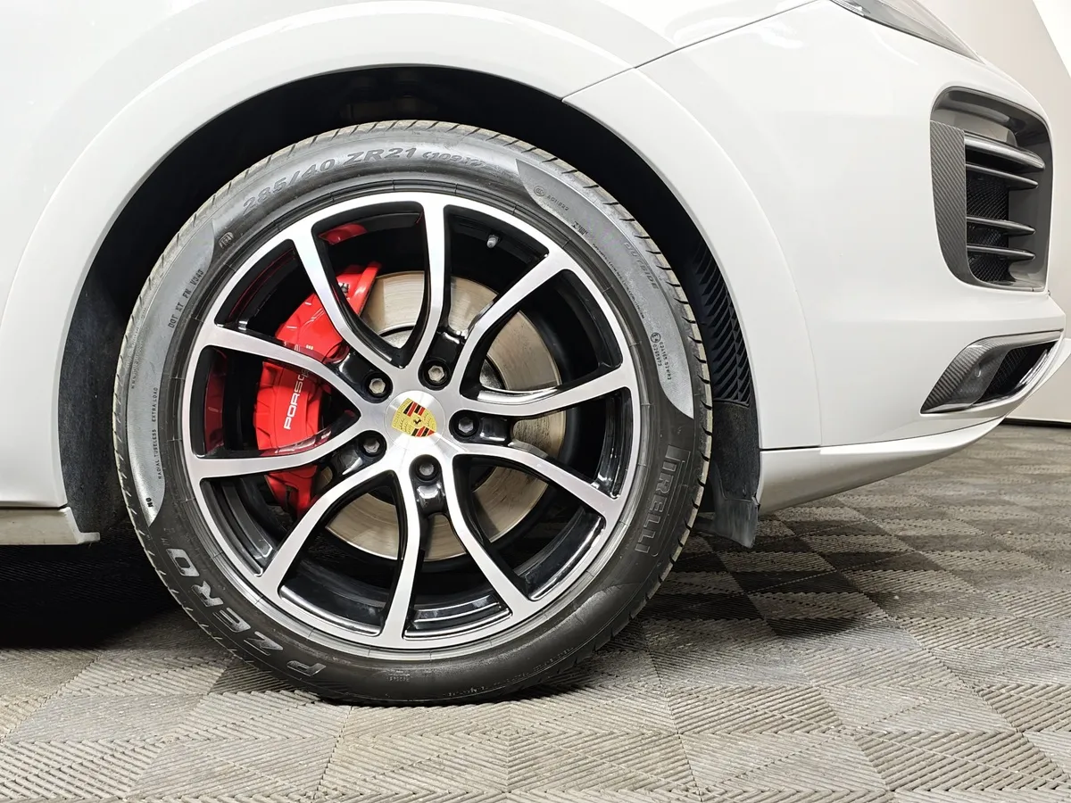 Porsche Cayenne Coupe S 2.9 AT AWD (440 л.с.) Серый в АВИЛОН. Слайд №9