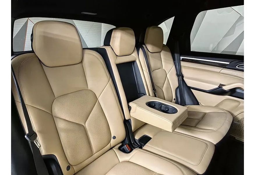 Porsche Cayenne Diesel 3.0 Tiptronic S AWD (245 л.с.) Белый в АВИЛОН. Слайд №17