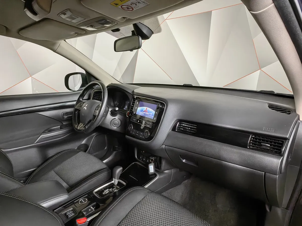 Mitsubishi Outlander 2.0 MIVEC CVT 4WD (146 л.с.) Intense Plus Синий в АВИЛОН. Слайд №12