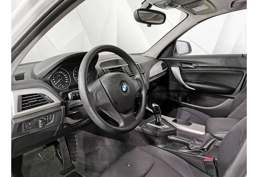 BMW 1 серия 116i AT (136 л.с.) Белый в АВИЛОН. Слайд №12