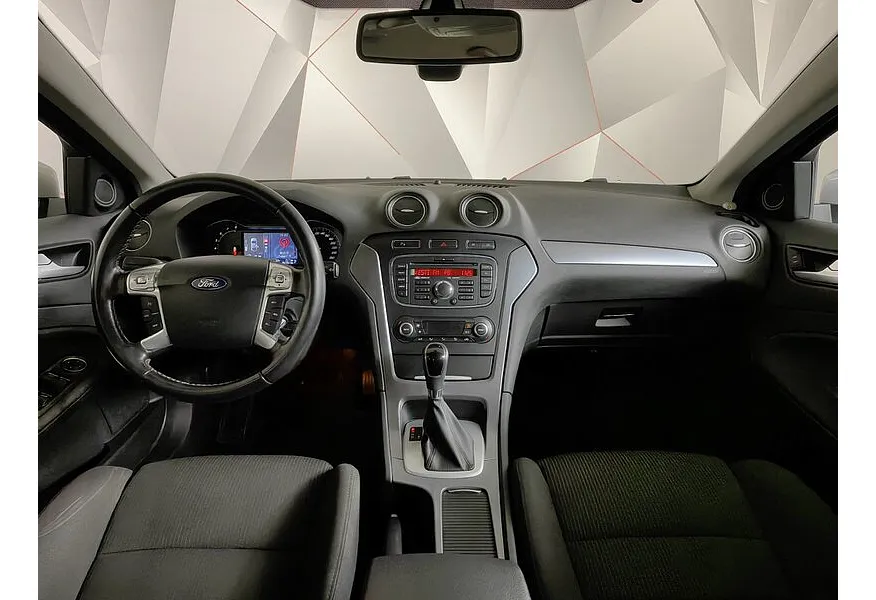 Ford Mondeo 2.3 AT (161 л.с.) Ambiente Серебристый в АВИЛОН. Слайд №14