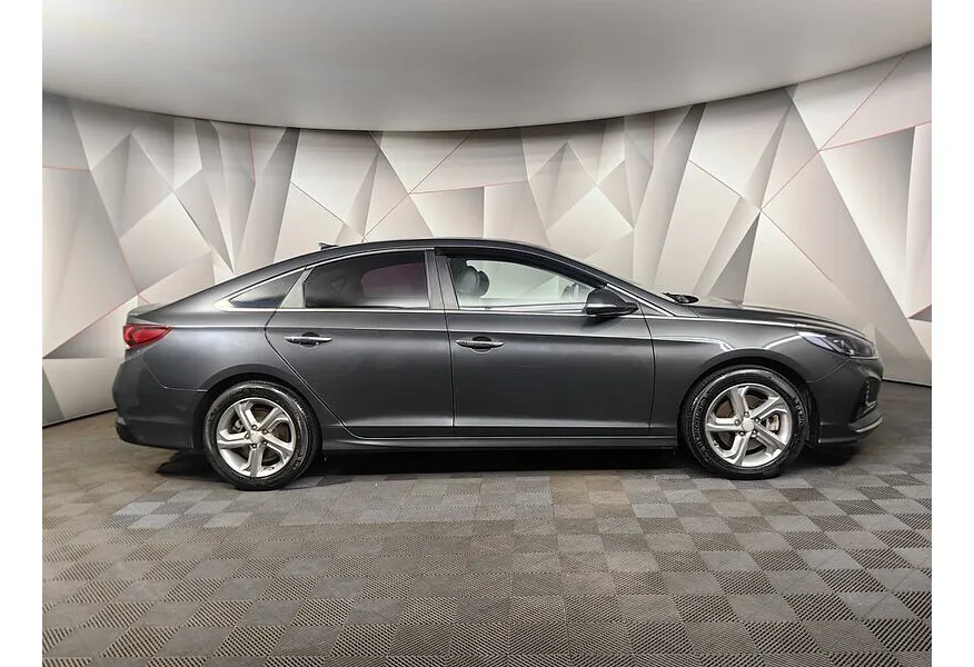 LIVE. Слайд №4