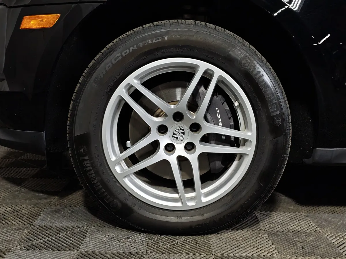 Porsche Macan 2.0 PDK AWD (252 л.с.) Черный в АВИЛОН. Слайд №9