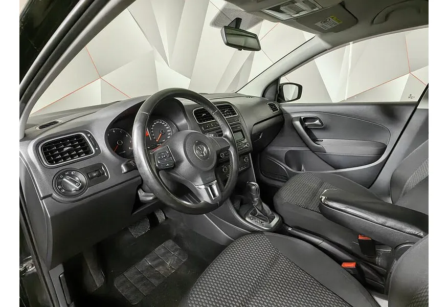 Volkswagen Polo 1.6 Tiptronic (105 л.с.) Черный в АВИЛОН. Слайд №17