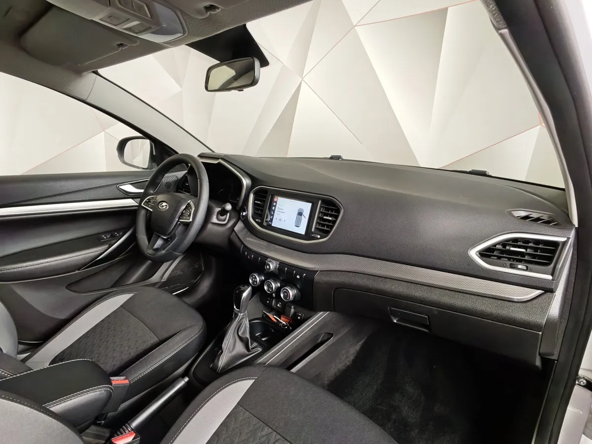 ВАЗ (Lada) Vesta 1.8 MT (122 л.с.) Белый в АВИЛОН. Слайд №12