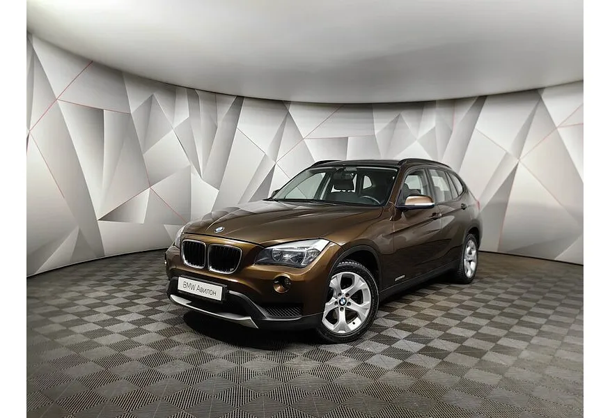 АВИЛОН - BMW X1 xDrive20i AT (184 л.с.) Базовая. Локальная сборка Коричневый - slide 0