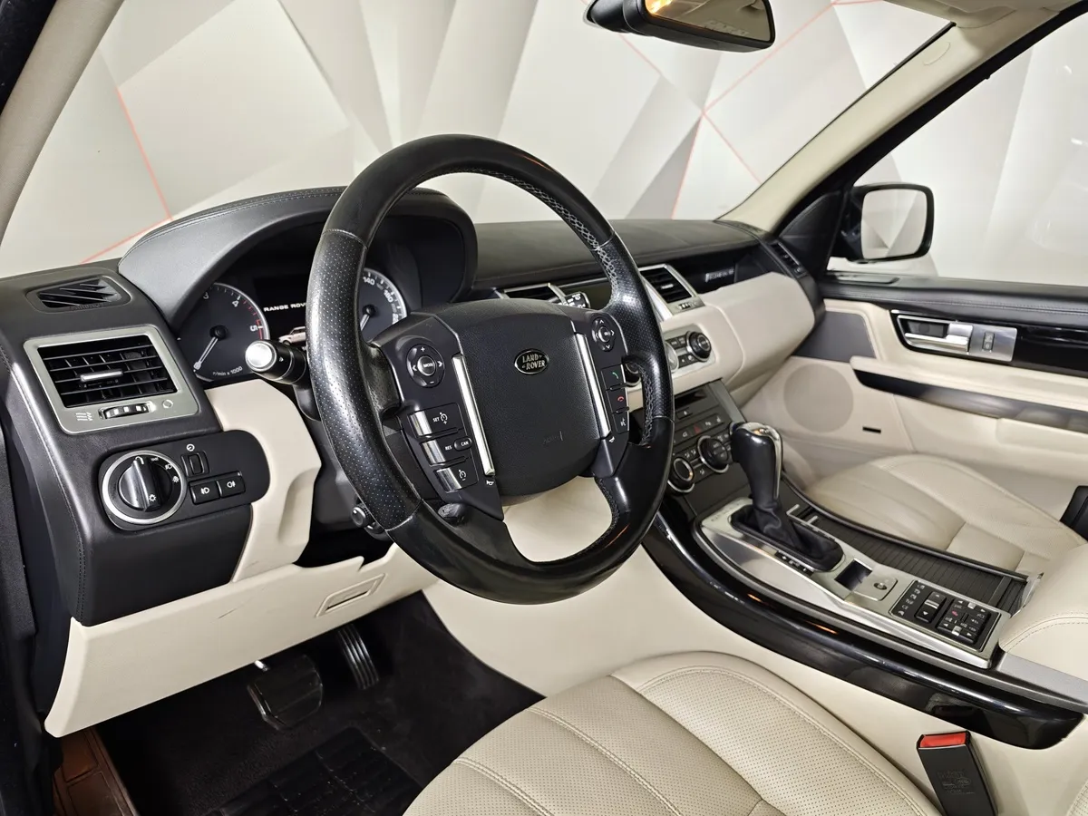 Land Rover Range Rover Sport 3.0 TD AT (245 л.с.) Зеленый в АВИЛОН. Слайд №19
