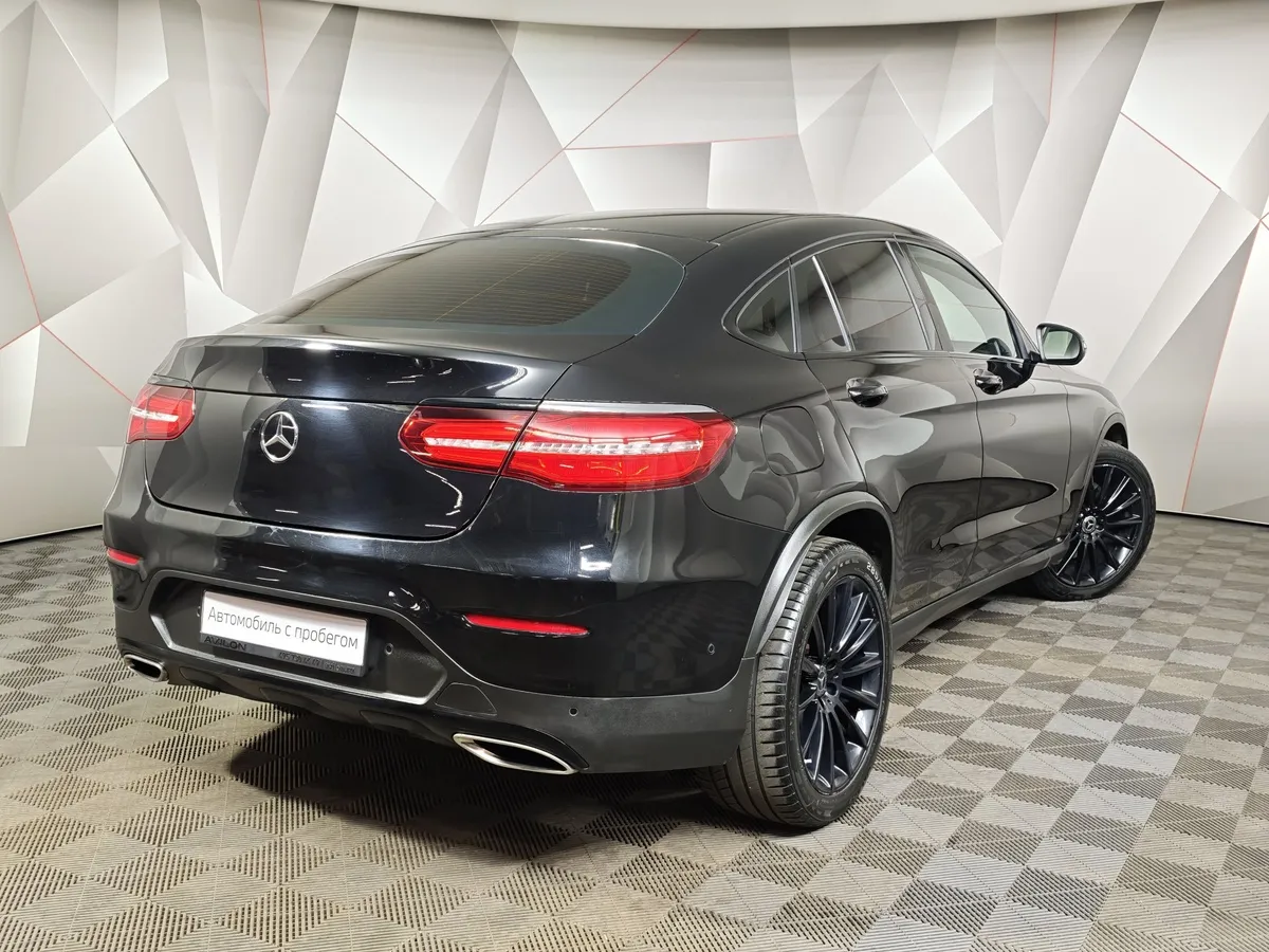Mercedes-Benz GLC Купе 300 9G-TRONIC 4MATIC (245 л.с.) Sport Черный в АВИЛОН. Слайд №2
