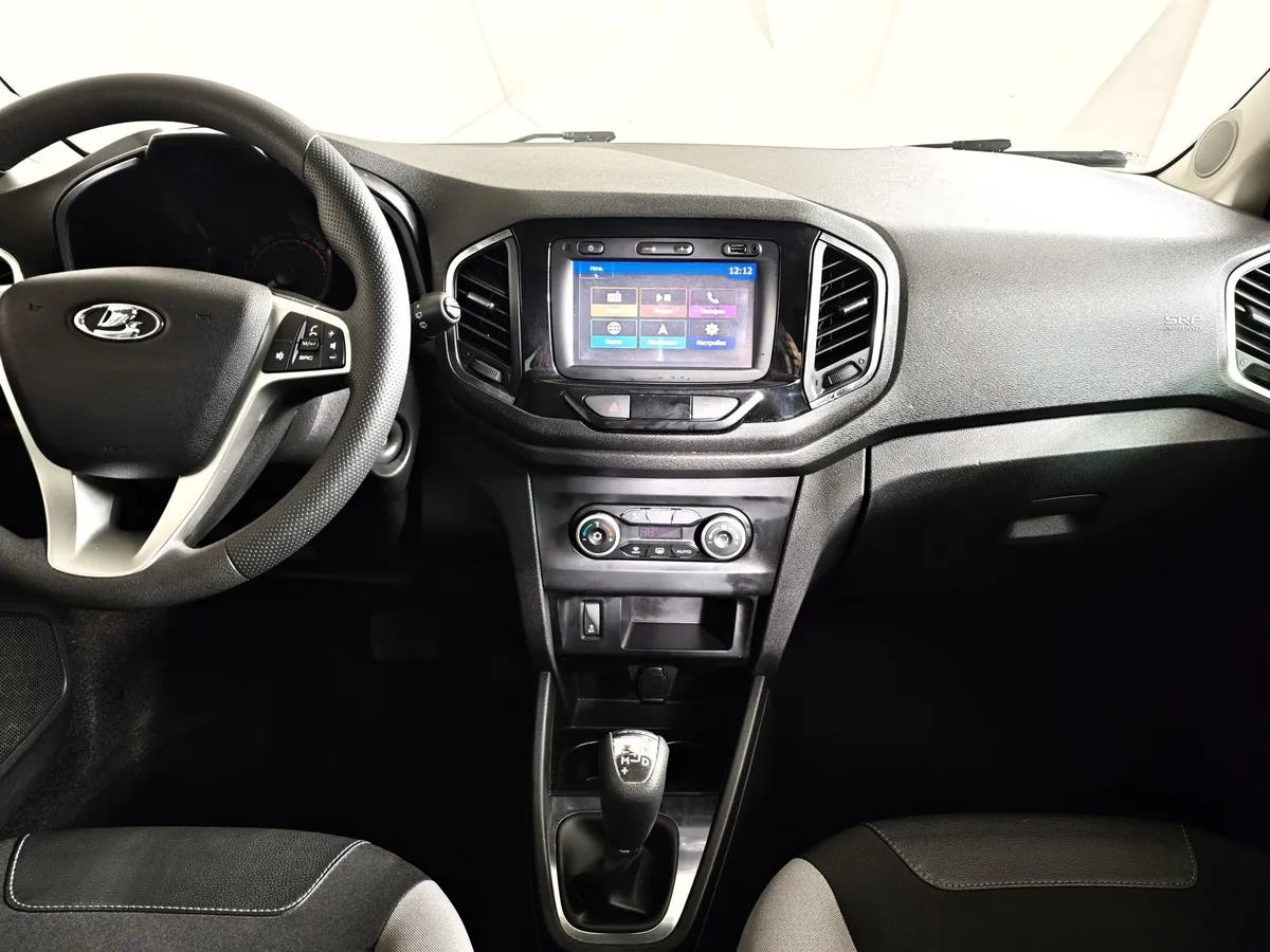 ВАЗ (Lada) XRAY 1.8 AMT (122 л.с.) Черный в АВИЛОН. Слайд №15