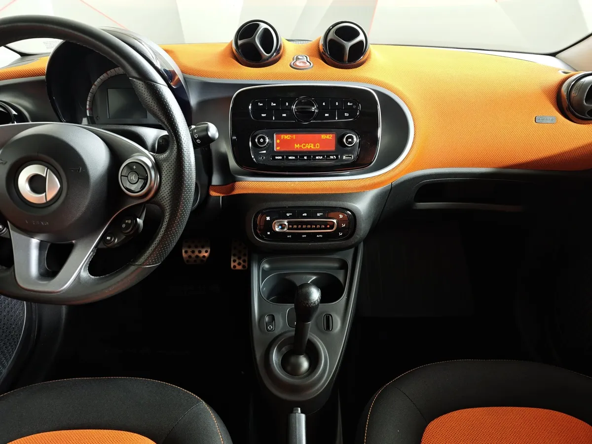 Smart Forfour 0.9 T AMT twinamic (90 л.с.) Серый в АВИЛОН. Слайд №14