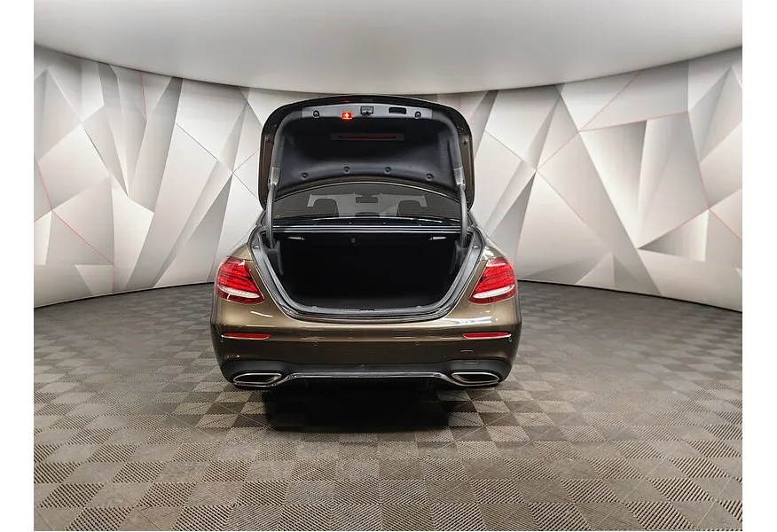 Mercedes-Benz E-Класс E 200 4MATIC 9G-TRONIC (184 л.с.) Sport Plus Коричневый в АВИЛОН. Слайд №11