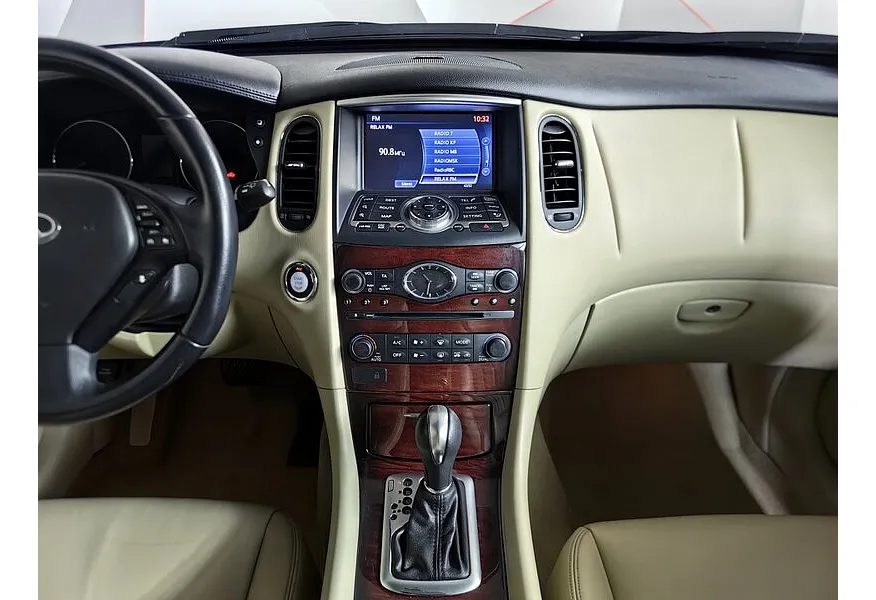 Infiniti QX50 2.5 AT AWD (222 л.с.) Черный в АВИЛОН. Слайд №10