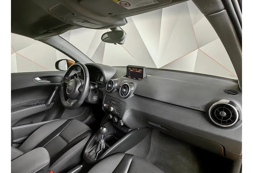 Audi A1 1.4 TFSI S-tronic (122 л.с.) Оранжевый в АВИЛОН. Слайд №11 Audi A1 1.4 TFSI S-tronic (122 л.с.) Оранжевый в АВИЛОН. Слайд №11