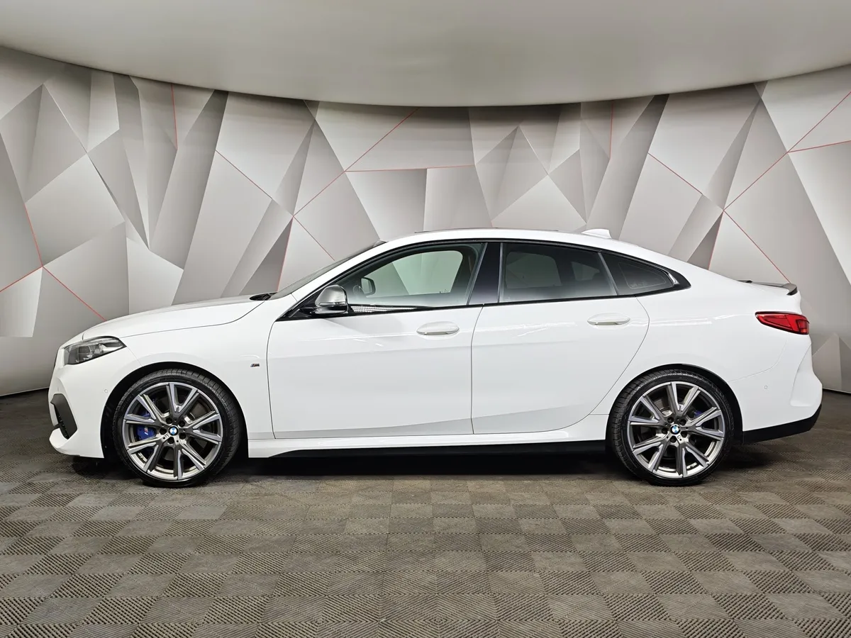 BMW 2 серия M235i xDrive Steptronic (326 л.с.) Белый в АВИЛОН. Слайд №5