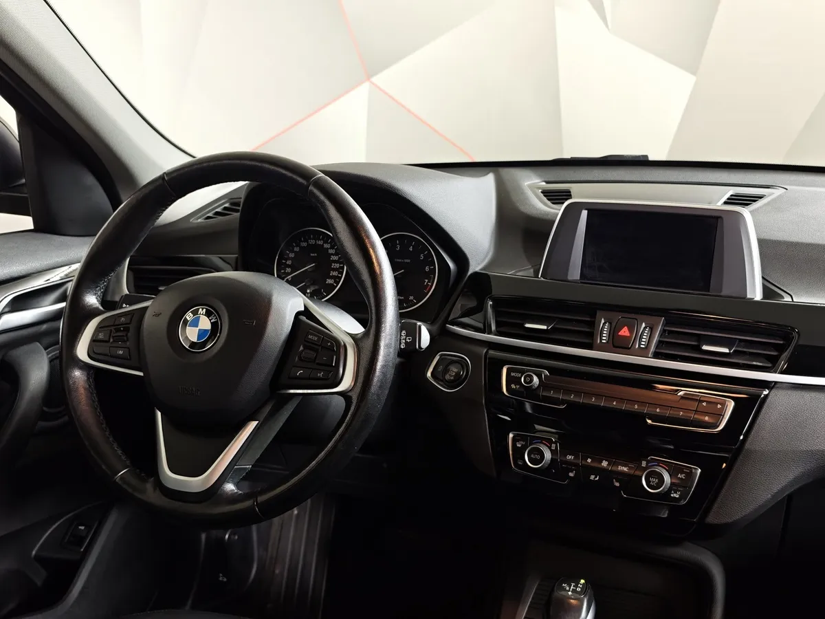 BMW X1 20i xDrive Steptronic AT (192 л.с.) Advantage (Локальная сборка) Коричневый в АВИЛОН. Слайд №15