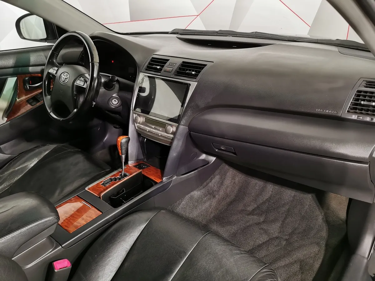 Toyota Camry 2.4 VVT-i AT (167 л.с.) Черный в АВИЛОН. Слайд №12