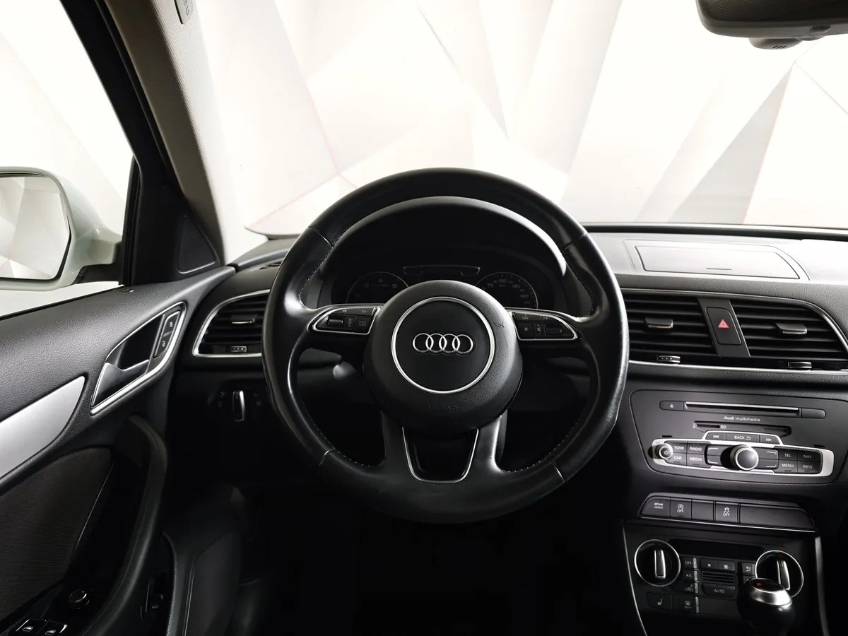 Audi Q3 2.0 TFSI S tronic quattro (180 л.с.) Design Белый в АВИЛОН. Слайд №19