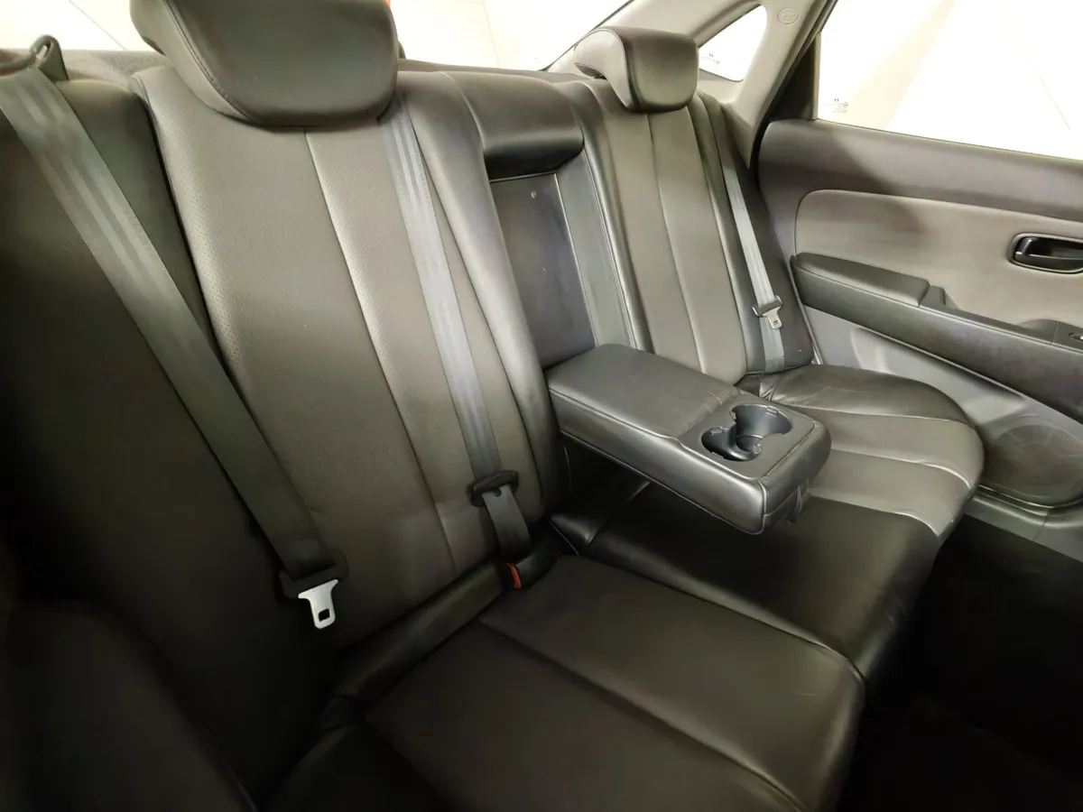 Hyundai Elantra 1.6 AT (122 л.с.) Серебристый в АВИЛОН. Слайд №16