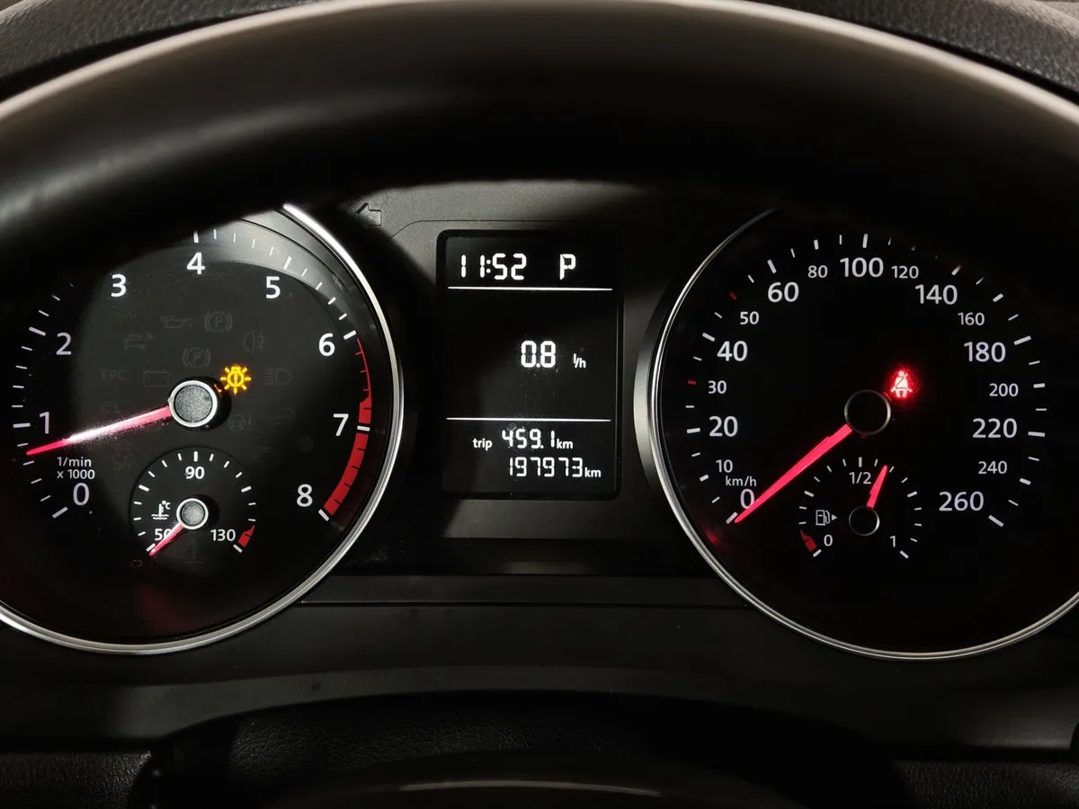 Volkswagen Jetta 1.4 TSI DSG (122 л.с.) Trendline Серебристый в АВИЛОН. Слайд №18