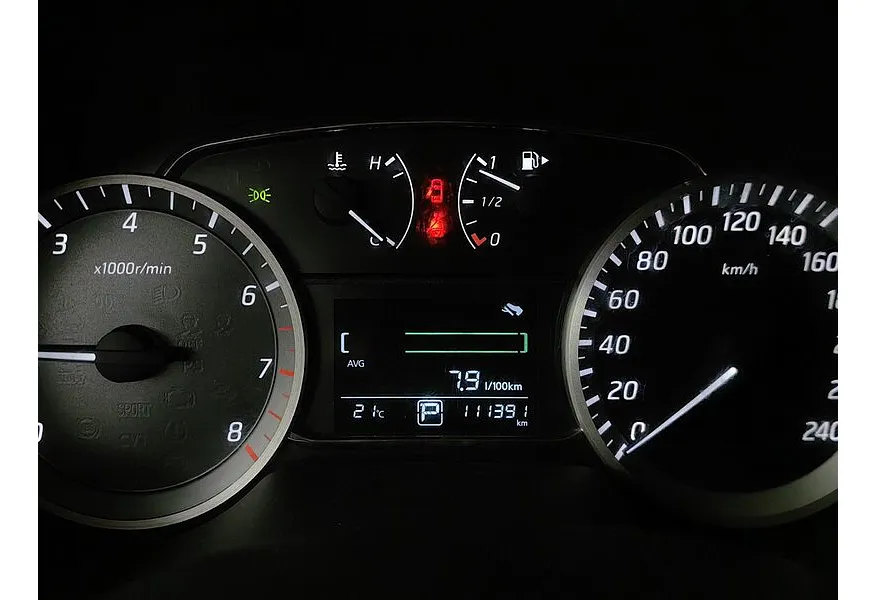 Nissan Sentra 1.6 CVT (117 л.с.) Серебристый в АВИЛОН. Слайд №16