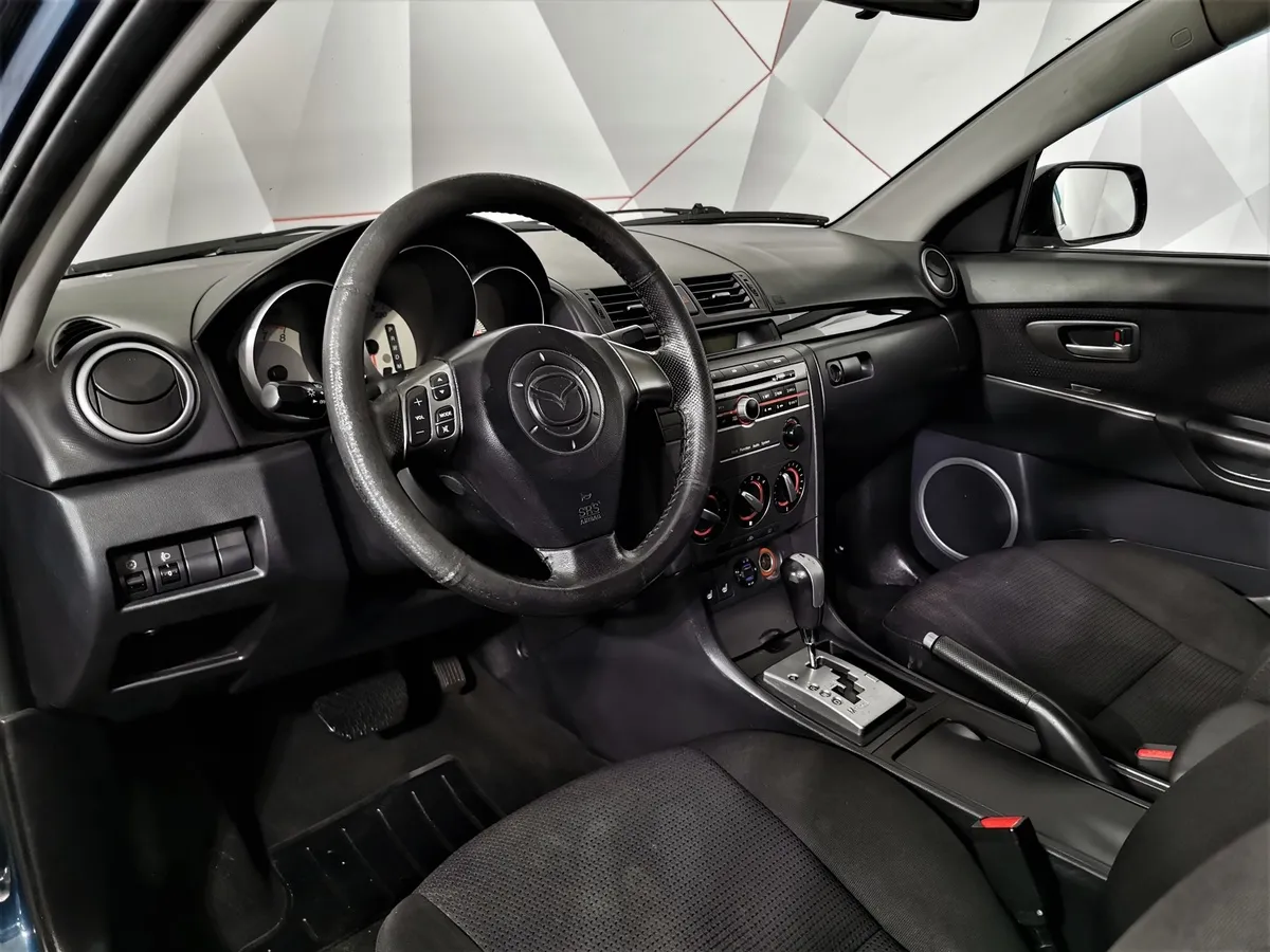 Mazda 3 1.6 AT (105 л.с.) Зеленый в АВИЛОН. Слайд №17