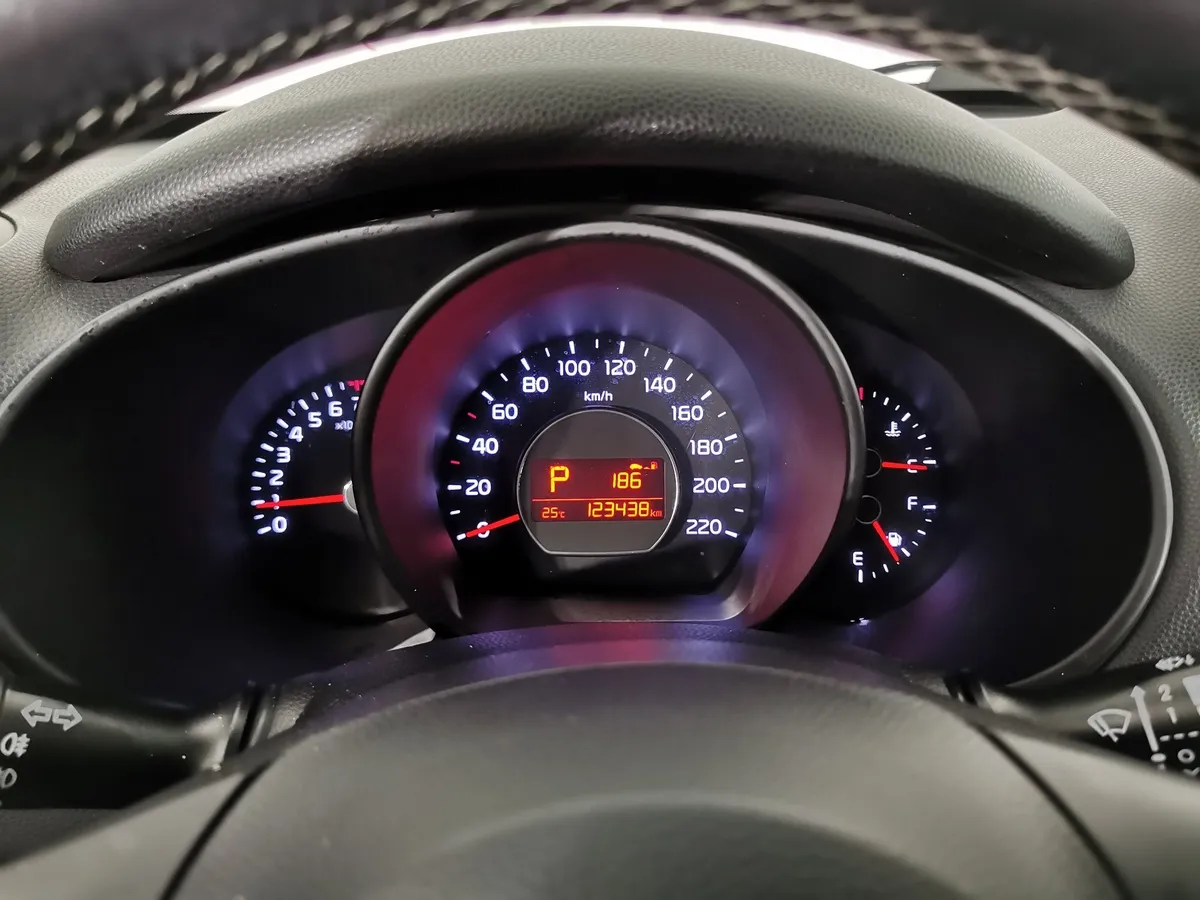 Kia Soul 1.6 GDI AT (132 л.с.) Classic Белый в АВИЛОН. Слайд №17