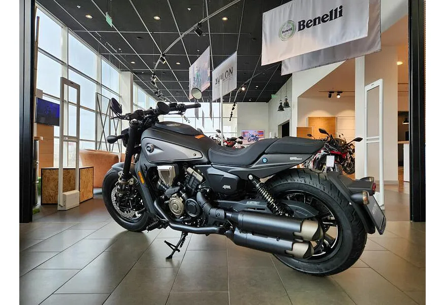 LIVE. Слайд №6