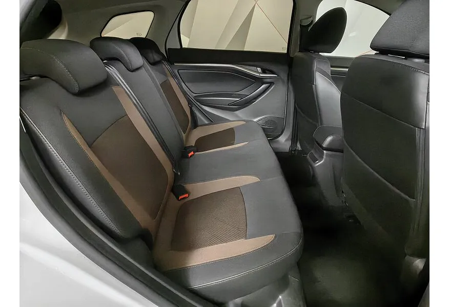ВАЗ (Lada) Vesta 1.6 AMT (106 л.с.) Белый в АВИЛОН. Слайд №14
