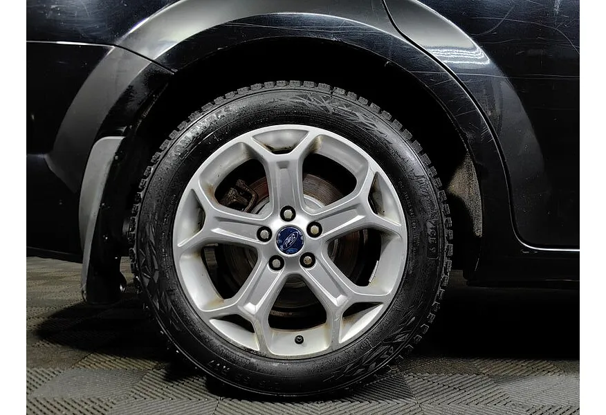 Ford Mondeo 2.3 AT (161 л.с.) Ambiente Черный в АВИЛОН. Слайд №9