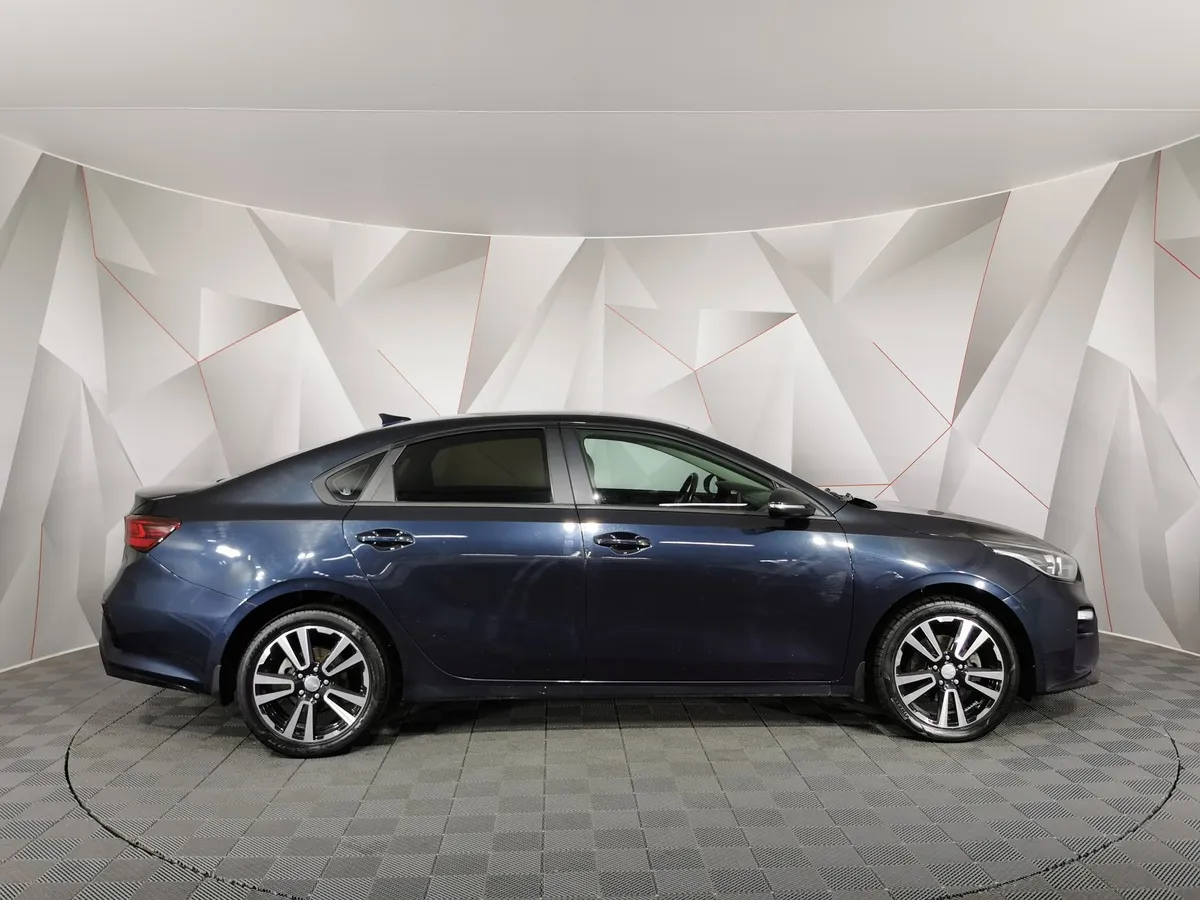 Kia Cerato 1.6 AT (130 л.с.) Luxe Синий в АВИЛОН. Слайд №6