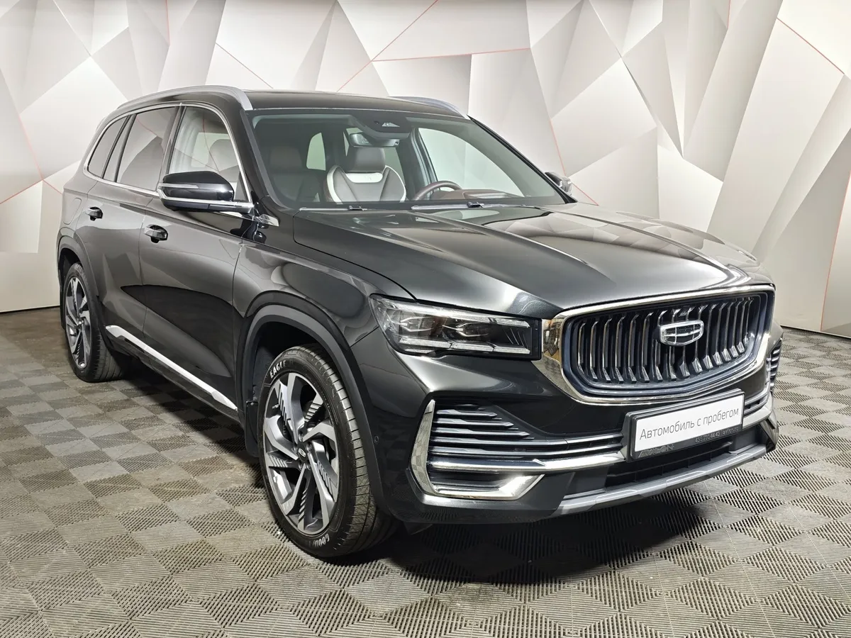 Geely Monjaro 2.0T 8AT 4WD (238 л.с.) Флагман Черный в АВИЛОН. Слайд №3