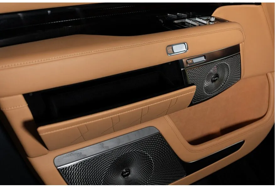 Zeekr 9X 2.0h AT 4WD (1177 л.с.) Hyper Черный в АВИЛОН. Слайд №12