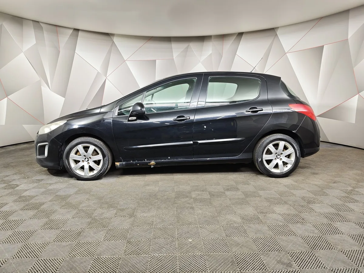 Peugeot 308 1.6 AT (120 л.с.) Черный в АВИЛОН. Слайд №5