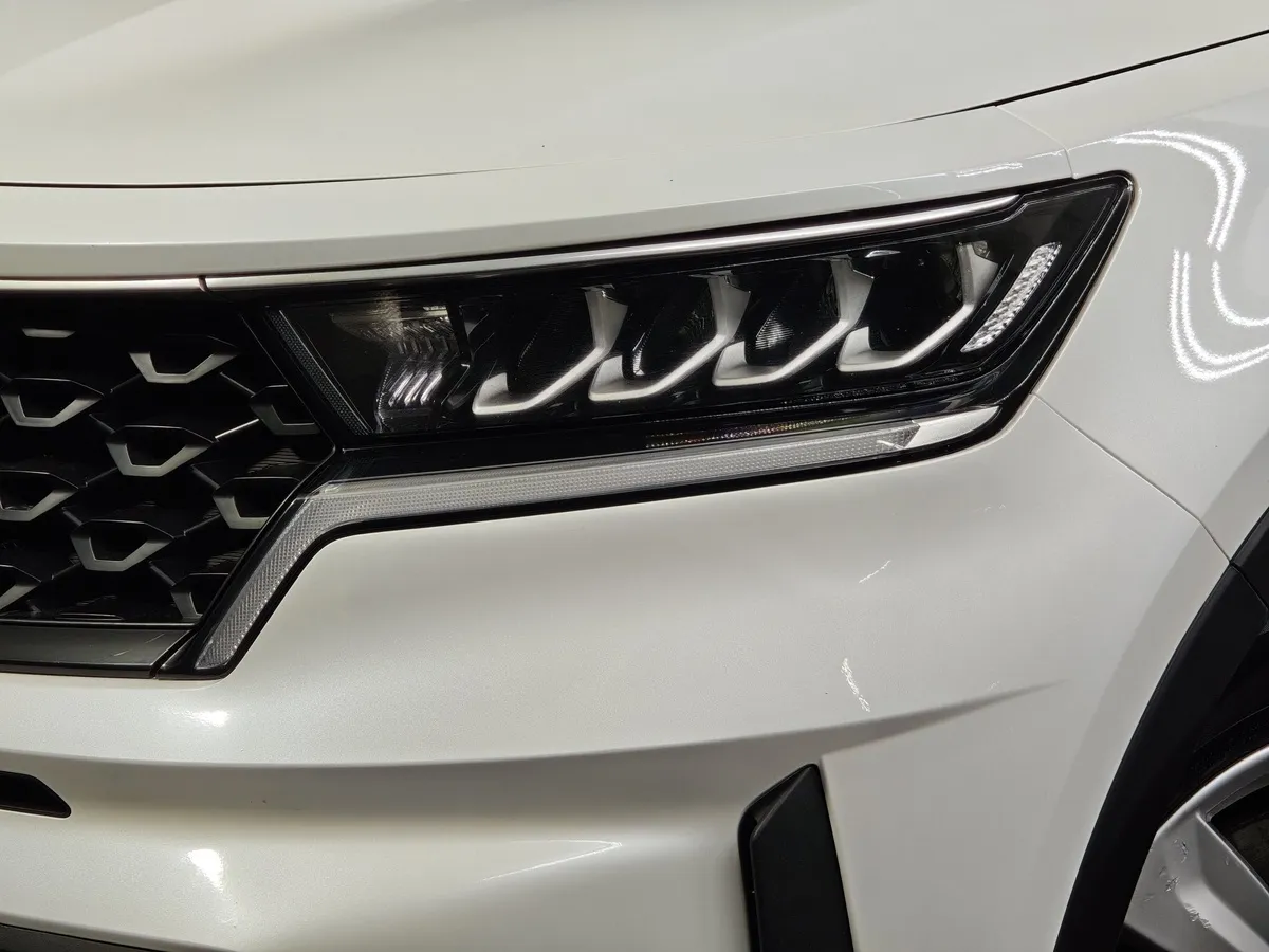 Kia Sorento 2.5 MPI 2WD AT (180 л.с.) Classic Белый в АВИЛОН. Слайд №10