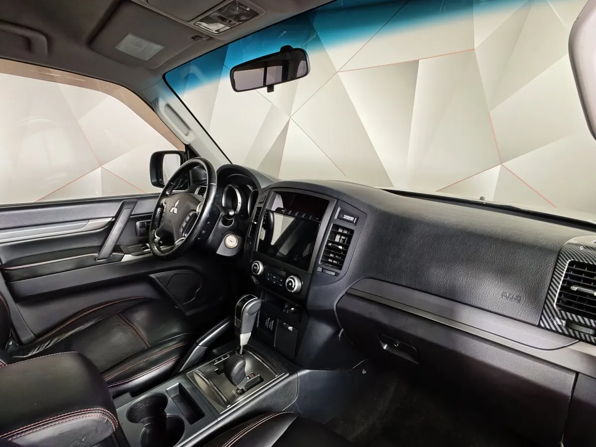 Mitsubishi Pajero 3.0 AT AWD (178 л.с.) Черный в АВИЛОН. Слайд №12